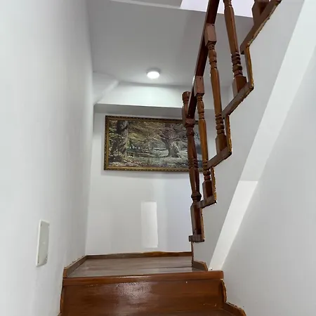 Es Duplex Szálloda Berat