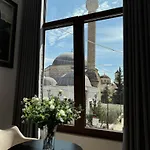 Отель Es Duplex *