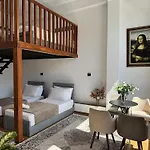 Отель Es Duplex Берат