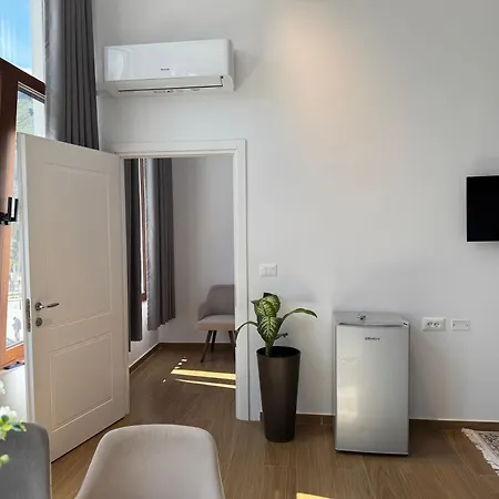 فندق Es Duplex بيرات